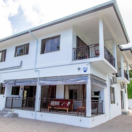 בו ואלון Riverside Mount Simpson - Seychelles Island מראה חיצוני תמונה
